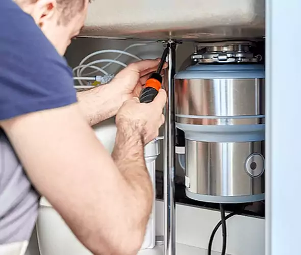 Expert Plumber for Garbage Disposal Replacement in Lake Park, FL