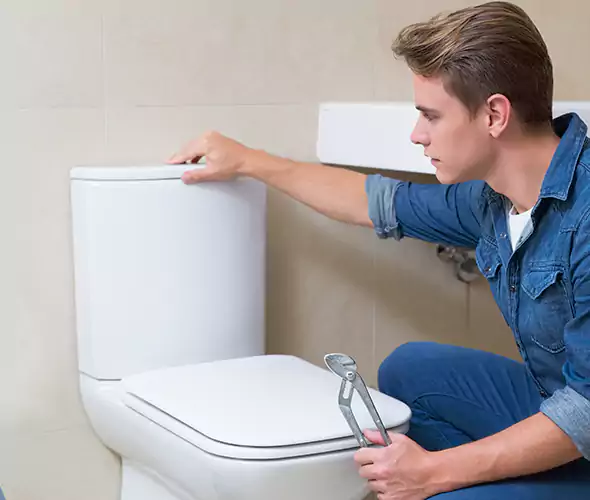 Expert Plumber for Toilet Replacement in Lake Park, FL: Schedule Affordable Toilet Replacement Services with Us