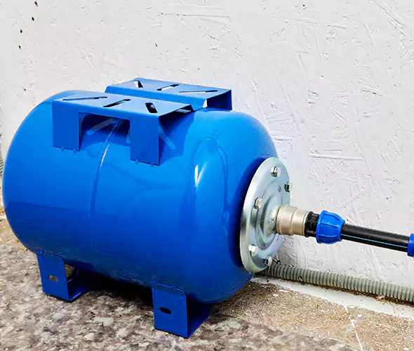 Expert Plumber for Well Pressure Tank Replacement in Lake Park, FL: Schedule Affordable Tank Replacement Services with Us