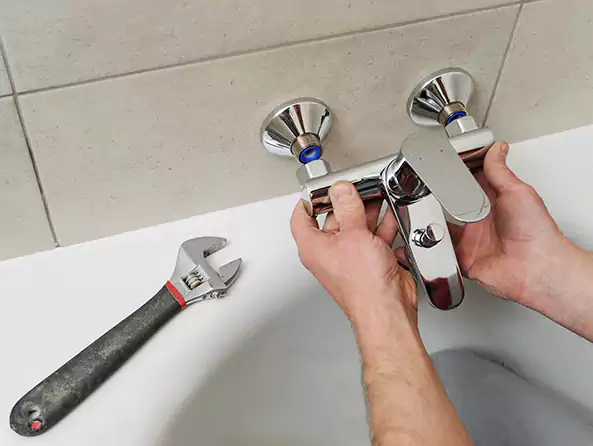 Why Choose Dave Packard Plumbing for Bathtub Faucet Replacement in Lake Park, FL?